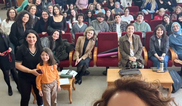 Aşk Biter mi? Londra'da Sahnelenecek - Kerem Alışık ve Evrim Alasya İle