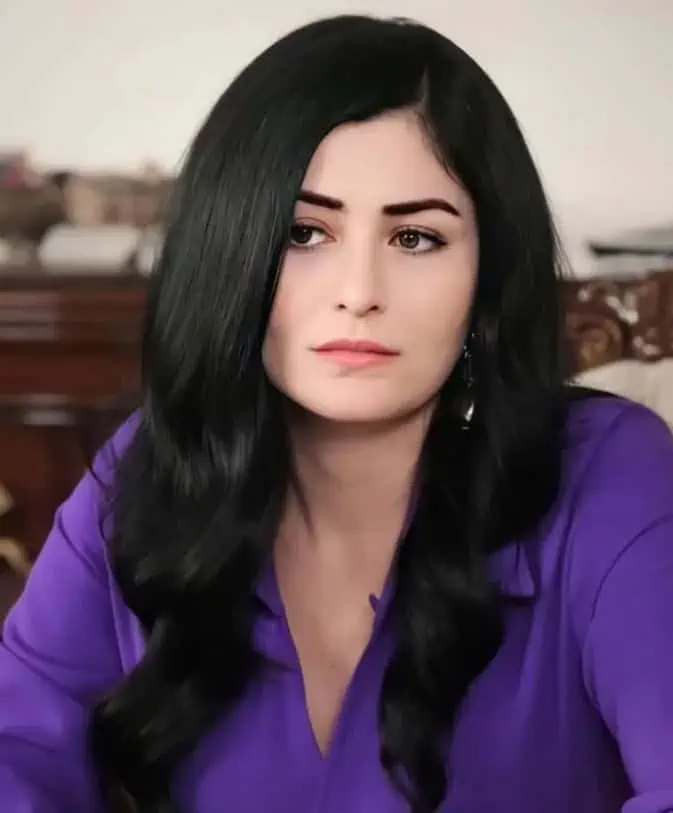 Deniz Çakır (Hülya Güneş)
