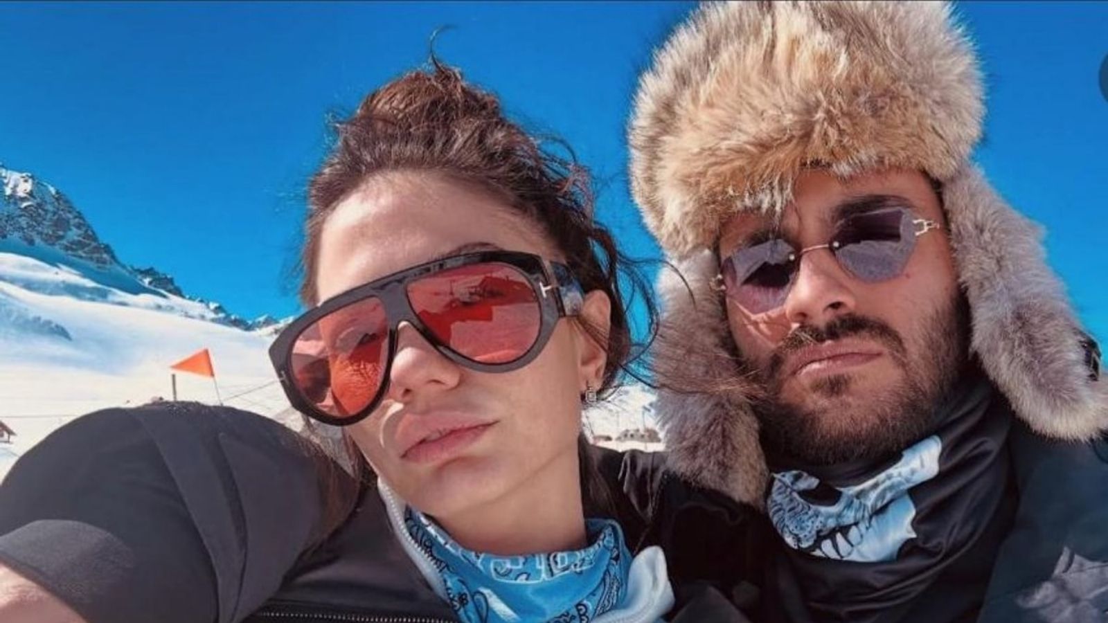 Demet Özdemir ve Kadir Güneş’in Aşkı Gözlerden Uzakta
