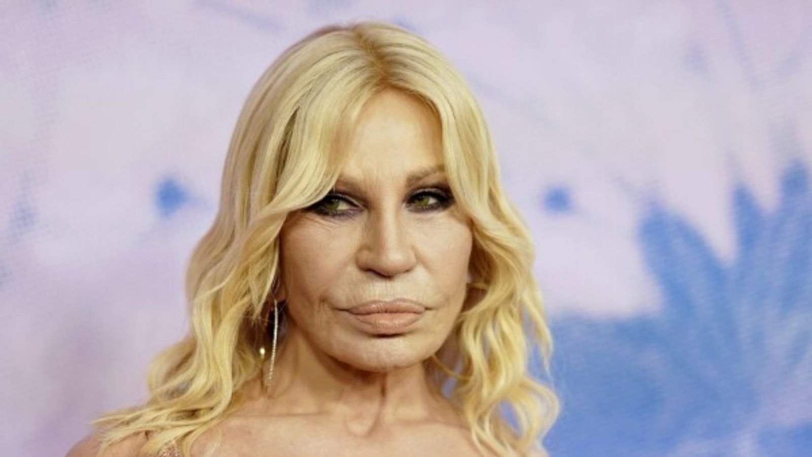 Donatella Versace Markadan Ayrıldı: Yeni Dönem Başlıyor