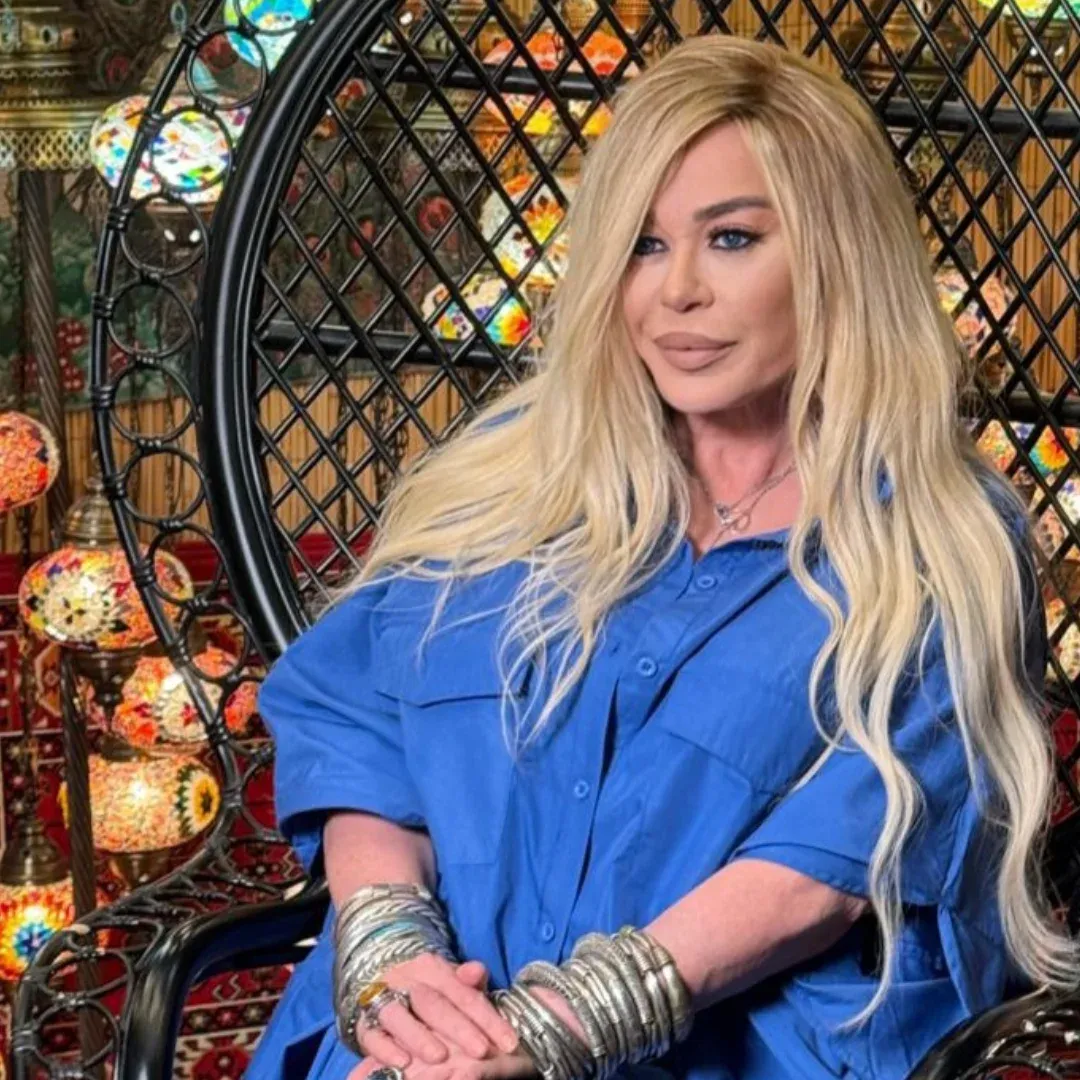 Duygularım Şarkısı Üzerine Tartışmalar: Zerrin Özer ve Ebru Gündeş'in Yorumları