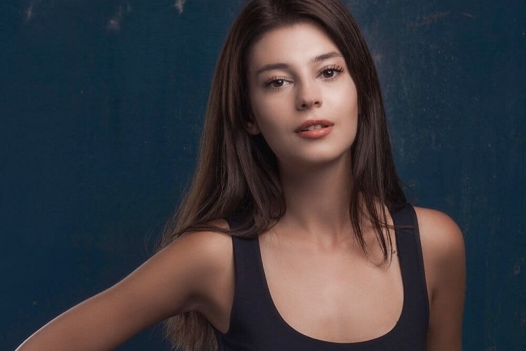 Elif Doğan Kimdir?