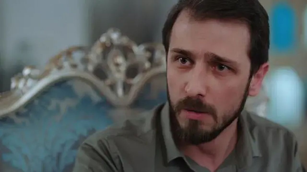 Emrah Altıntoprak Kimdir?