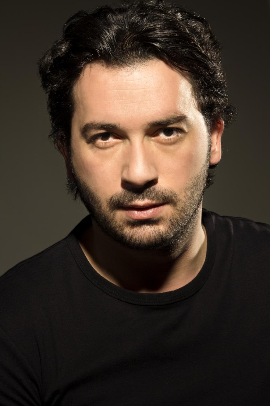 Ozan Çobanoğlu'nun Hayatı ve Kariyeri