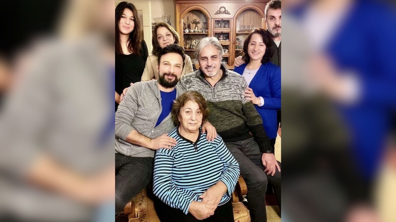 Türk Pop Müziğinin Efsane İsmi Tarkan, Annesinin Vefatıyla Derin Bir Yıkım Yaşadı