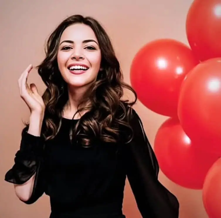 Uzak Şehir Dizisi Meryem Kimdir?