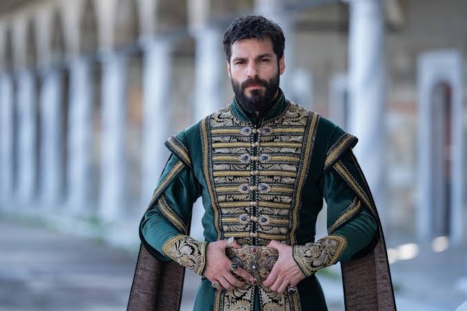 Vefa Sultan Dizisindeki Fatih Sultan Mehmed: Serkan Çayoğlu'nun Hayatı ve Kariyeri