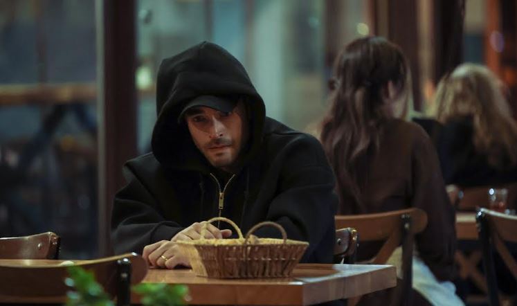 Veliaht 6. Bölümden Sıcak Ön İzleme: Aile Bağları ve Gizemli Büyü